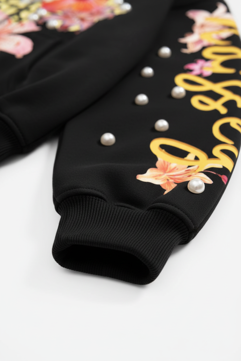 Shot 3 - Sleeve cuff 3D pearls bokeh